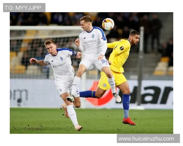 基迪纳摩与阿尔的精彩对决揭示了足球战术的魅力与团队合作的重要性